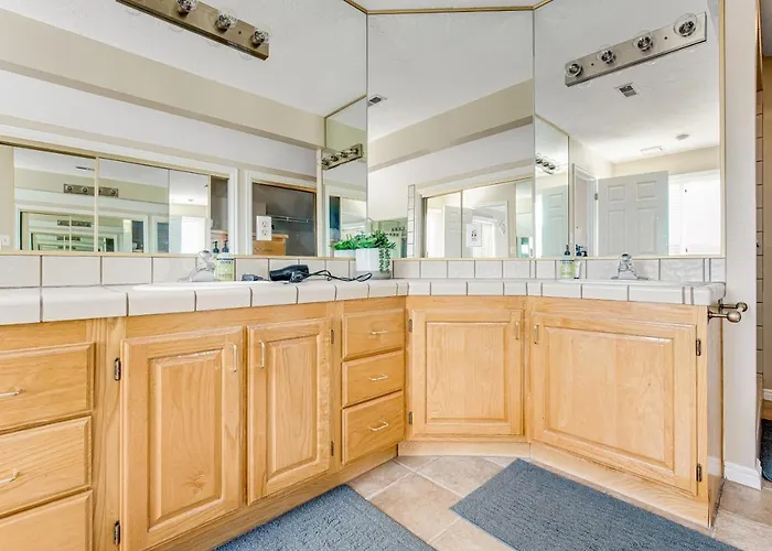 Penthouse At The Village